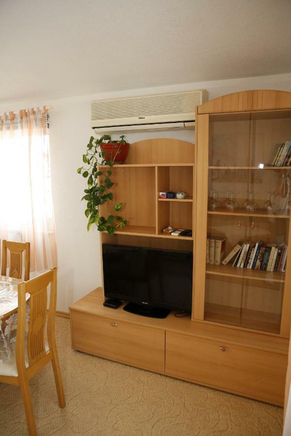 Apartments Katarine Zrinske Vodice Exterior foto