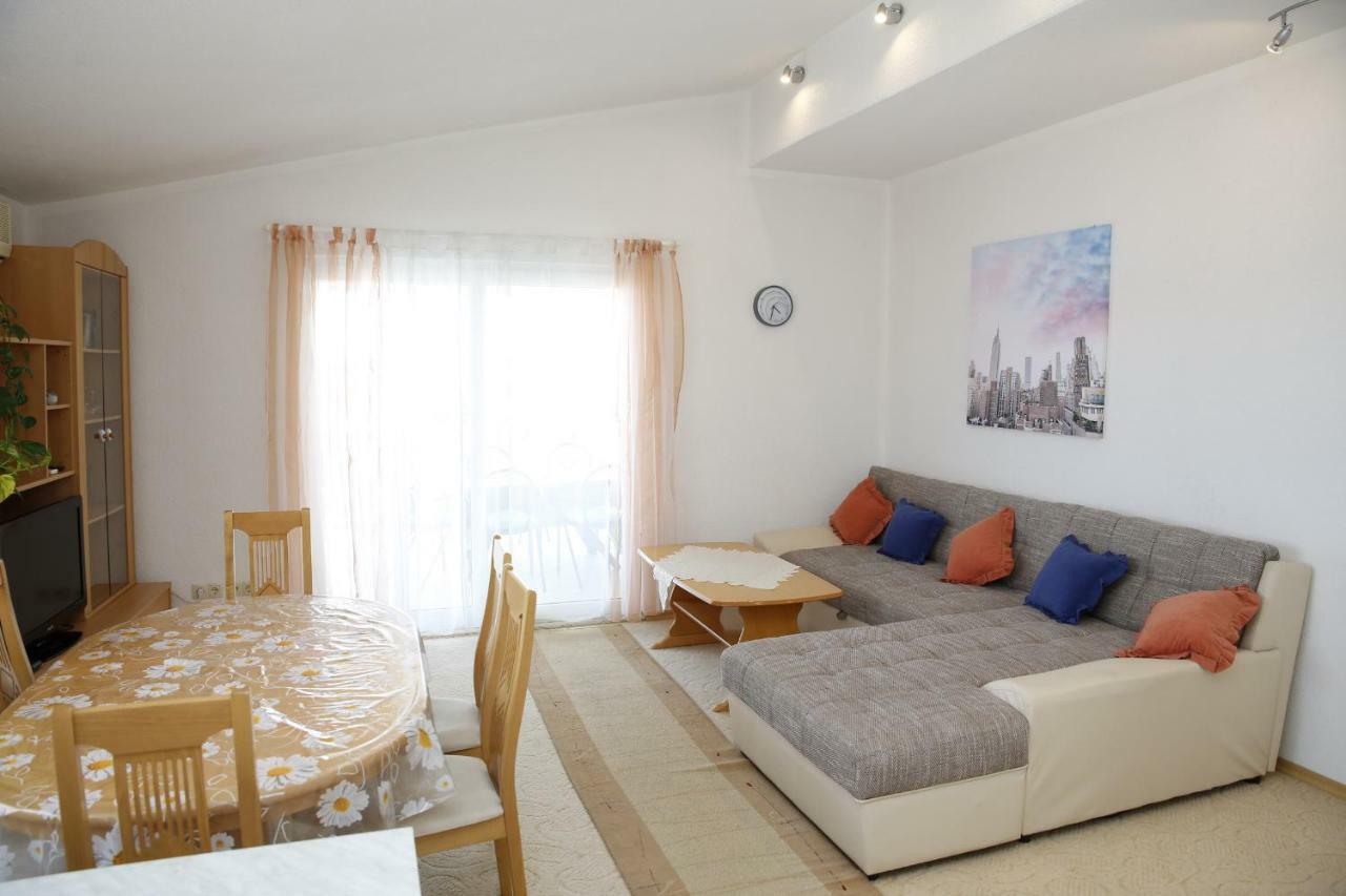Apartments Katarine Zrinske Vodice Exterior foto